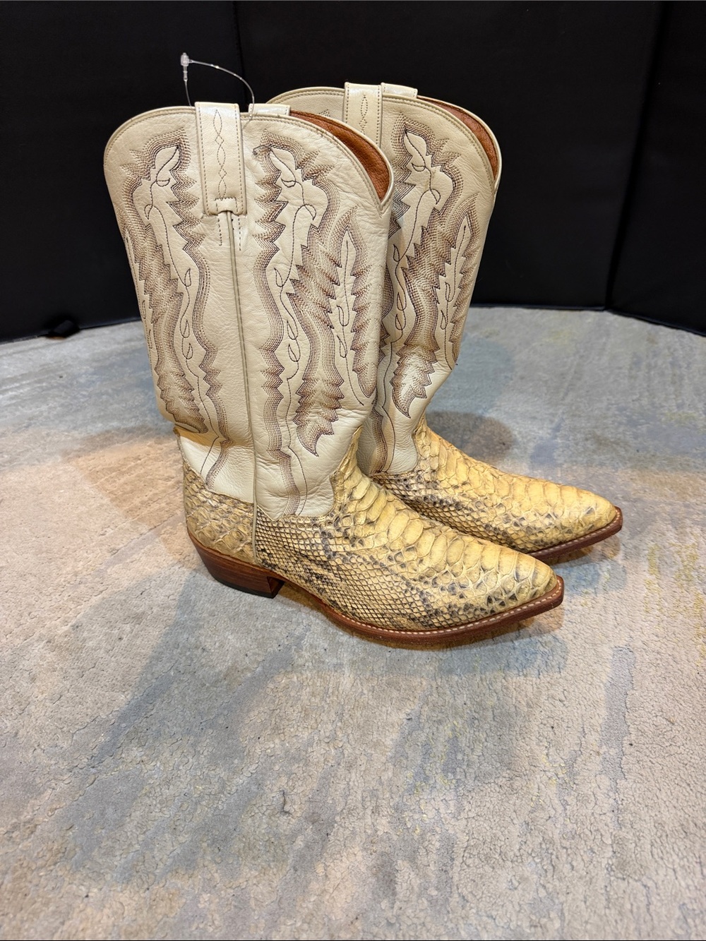 Dan Post Vintage Western Cowboy Boots with Snakeskin Python Animal Men 10 B EUC